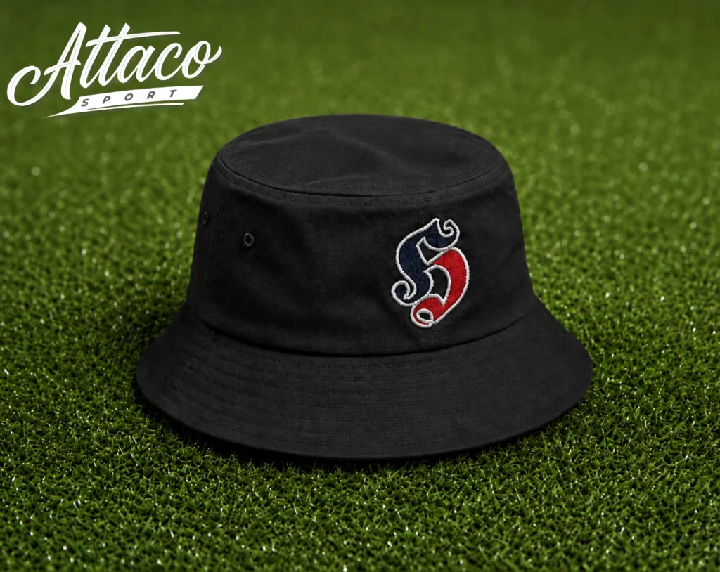 Buckethatt till Pogoń Szczecins supportrar